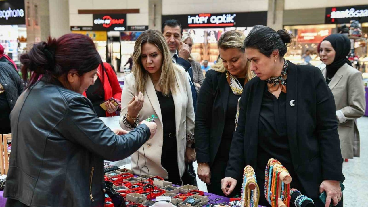 Ankara Büyükşehir Belediyesi’nden Kadın Emeğine Destek: “Kadın Emeği Pazarı” Başkentlilerle Buluştu