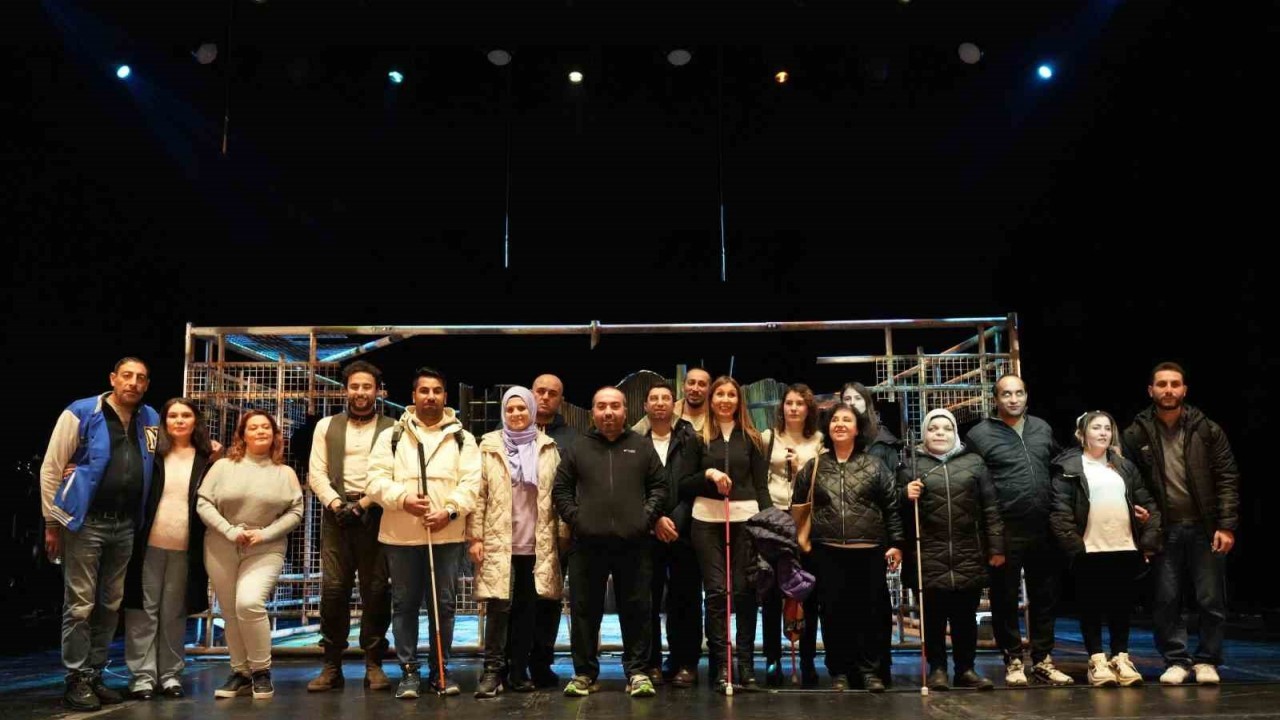 “Erişilebilir Tiyatro” Projesi Yeni Sezonda da Devam Ediyor