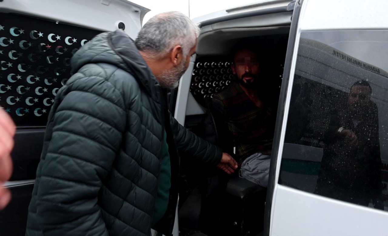 Hapis cezasıyla aranan şahıs,  yarım saatlik kovalamaca sonrası yakalandı