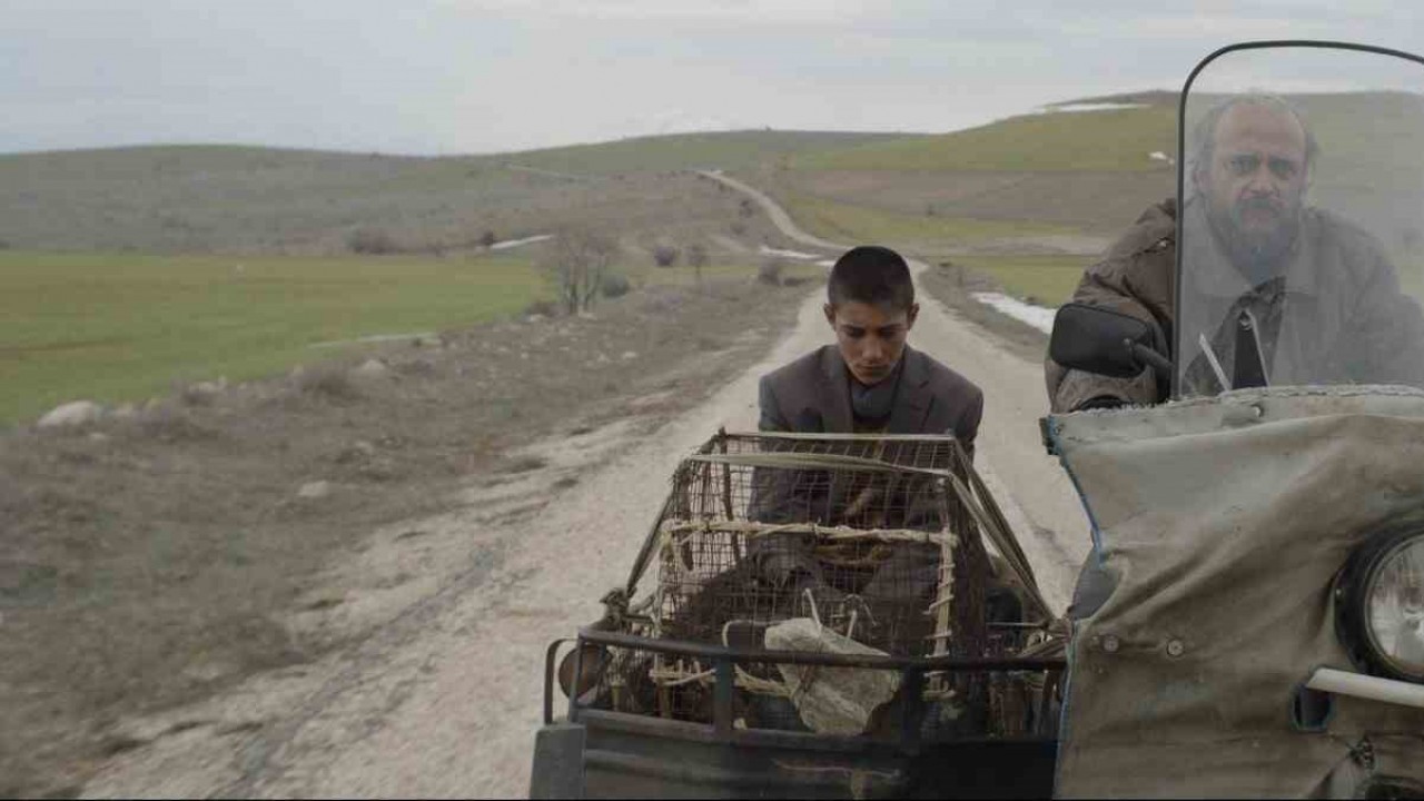‘Tavşan İmparatorluğu’ Tallinn Film Festivali’nden 2 ödülle döndü