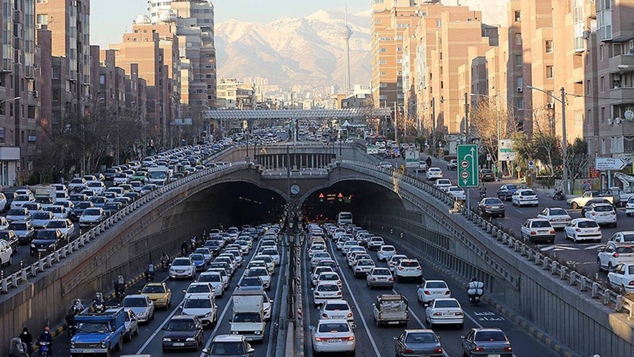 İran başkenti Tahran'ı taşımaya hazırlanıyor!