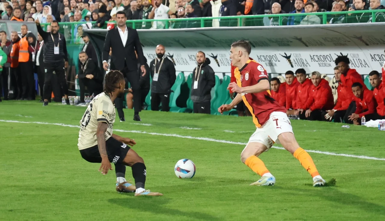 Bodrumspor-Galatasaray maçında tartışmalı kırmızı kart!