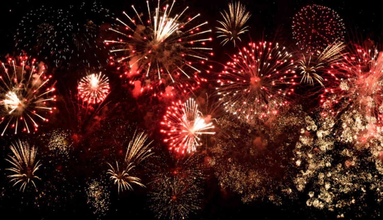 İstanbul'da izinsiz havai fişek atanlara büyük ceza geliyor!