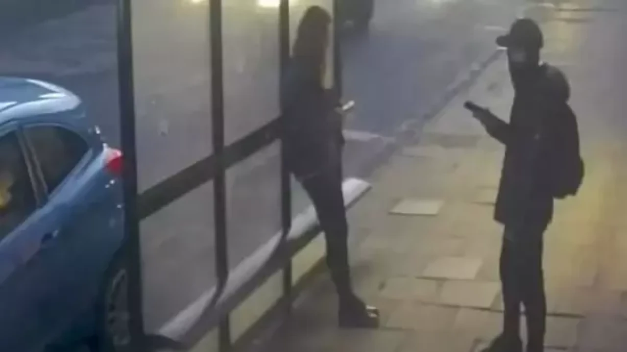 İngiltere'de dehşet: Ayrılığı kabul etmeyen genç,  36 bıçak darbesiyle sevgilisini  öldürdü