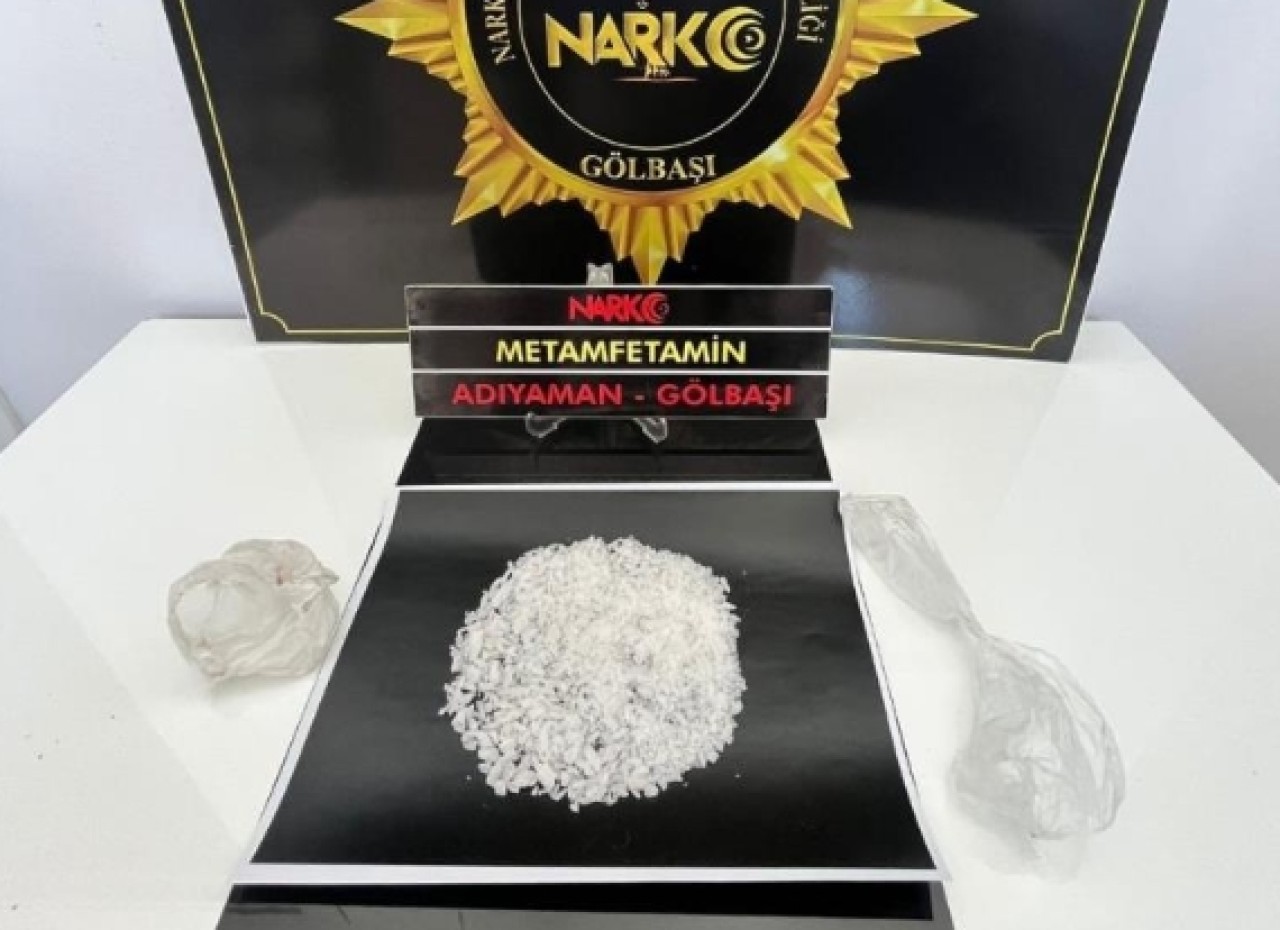 Yolcuların üzerinden uyuşturucu ele geçirildi