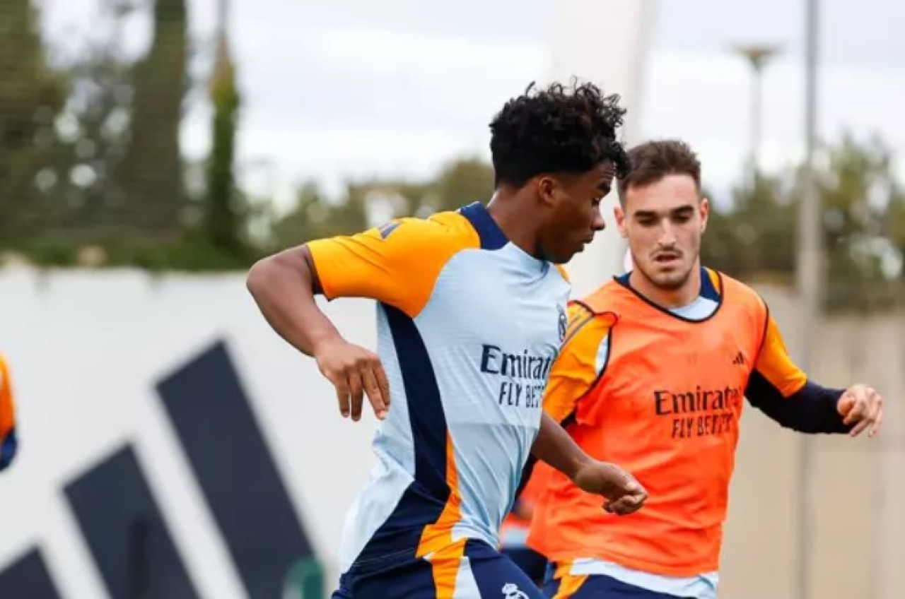 Real Madrid,  halı saha takımına tekrardan döndü