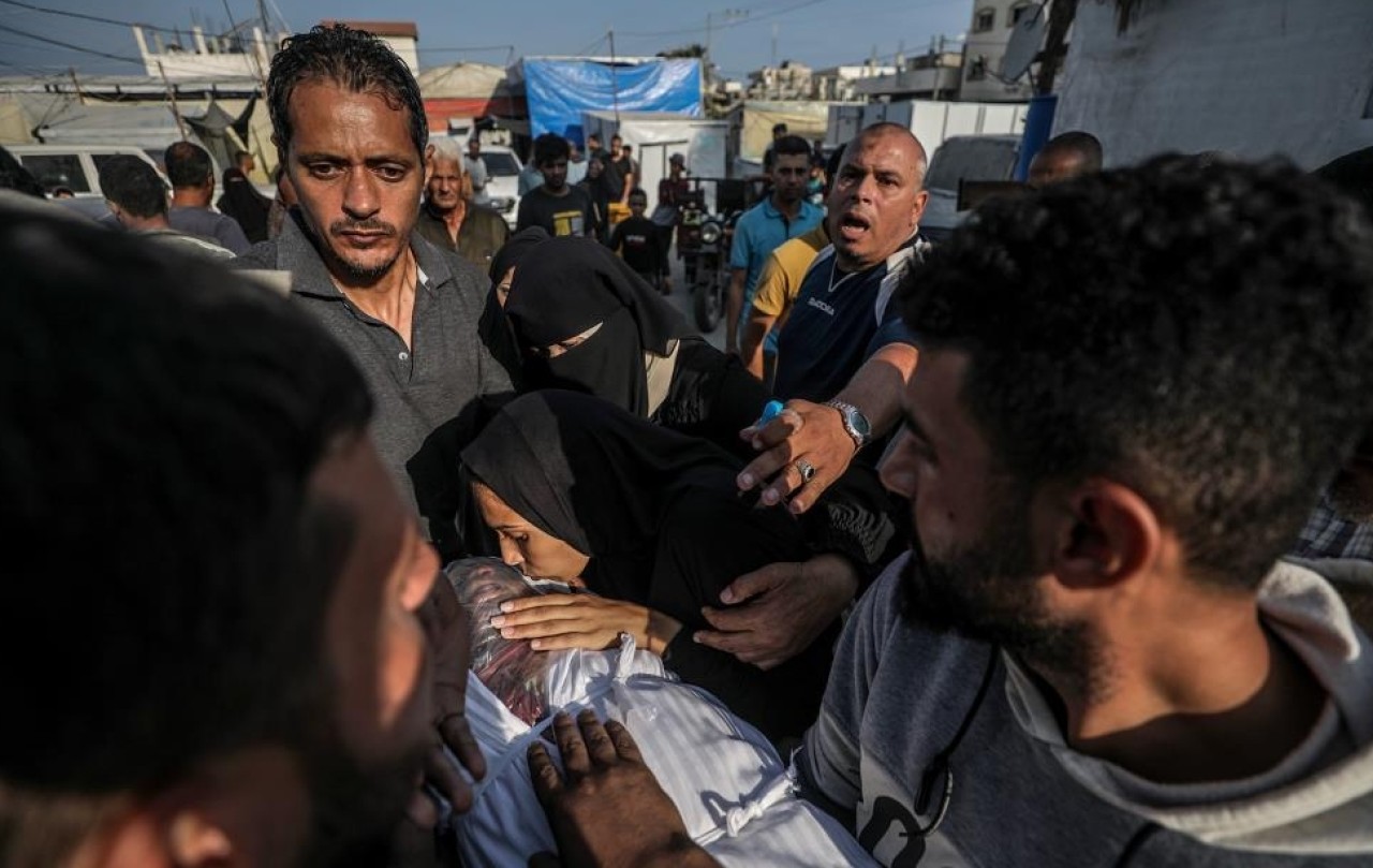 Gazze’de can kaybı 43 bin 374’e yükseldi