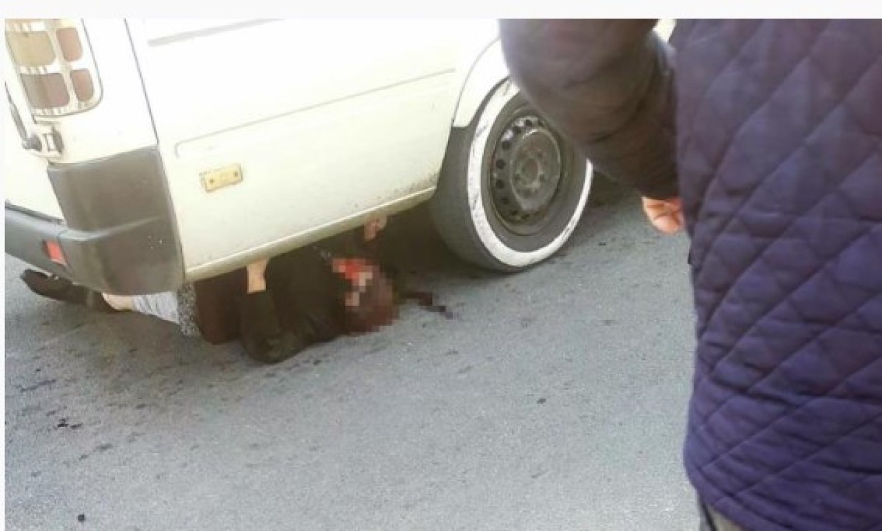 Afyon'da korkunç olay: Dolmuş şoförü aracından inen yolcuları ezdi