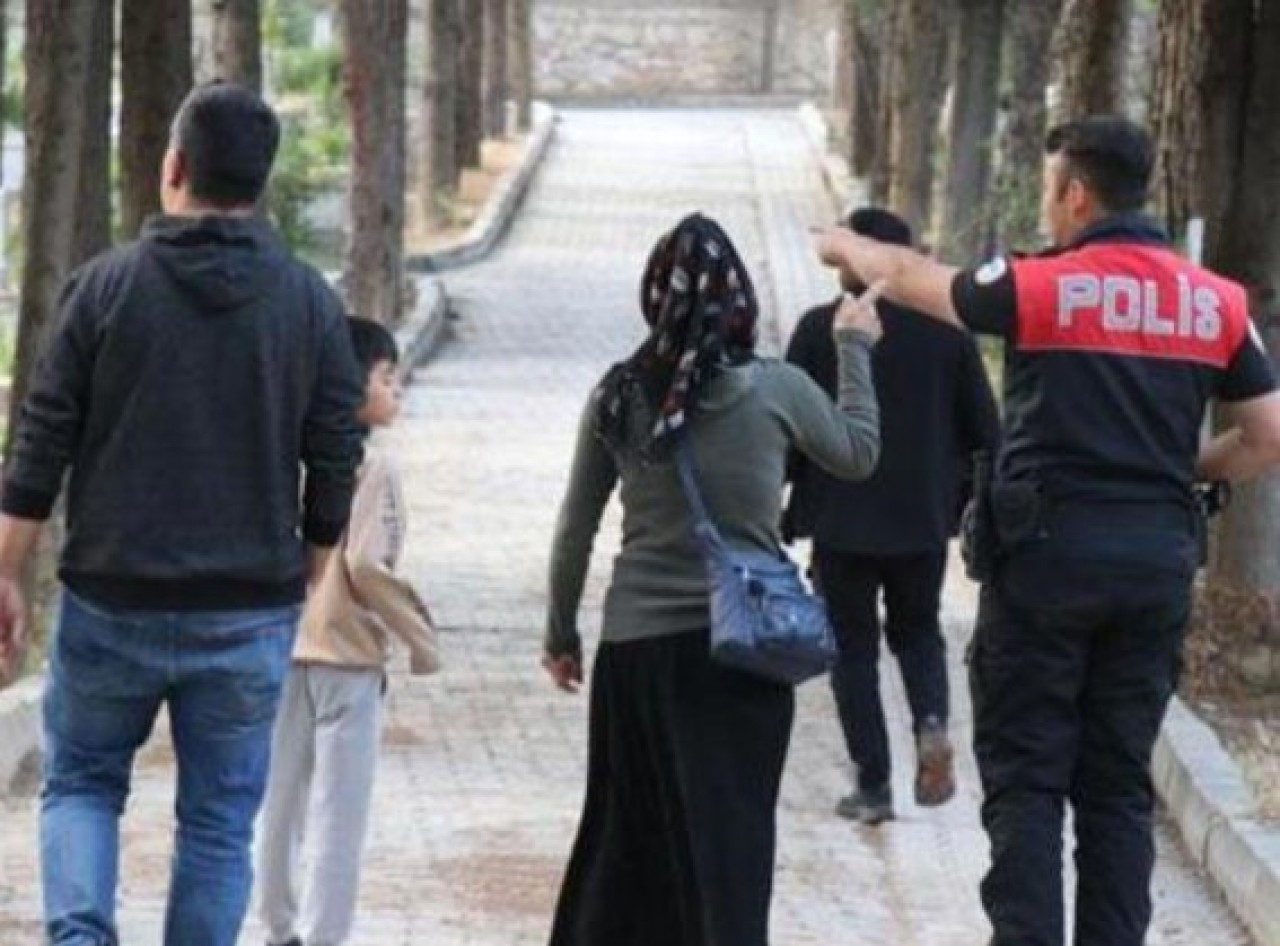 Denizli'de korkunç olay: Mezarlıkta bebek sesi duydu,  tüyleri üperdi!