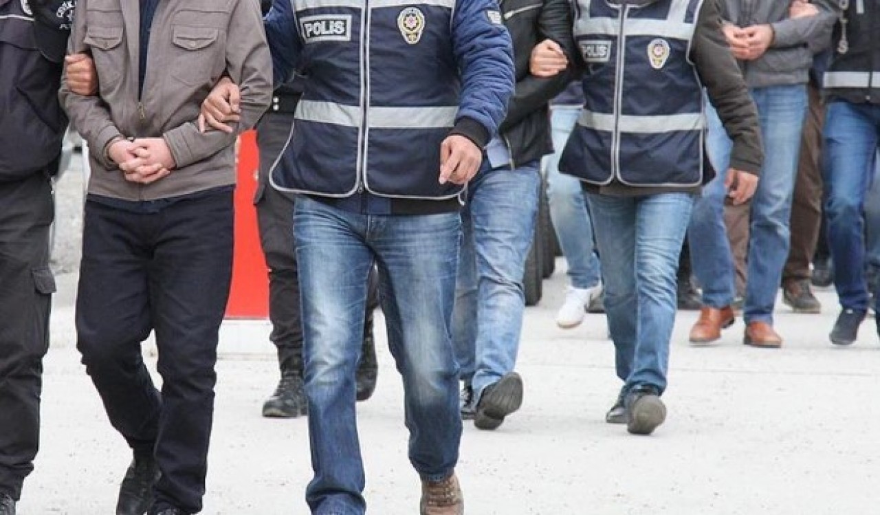 İstanbul'da 9 adrese DHKP-C operasyonu: 5 gözaltı