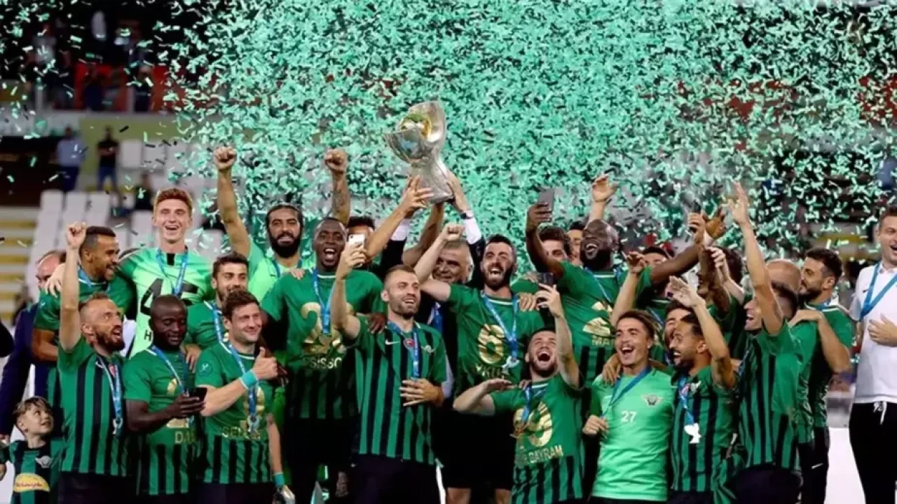 Süper Lig'in efsane kulübü batıyor!