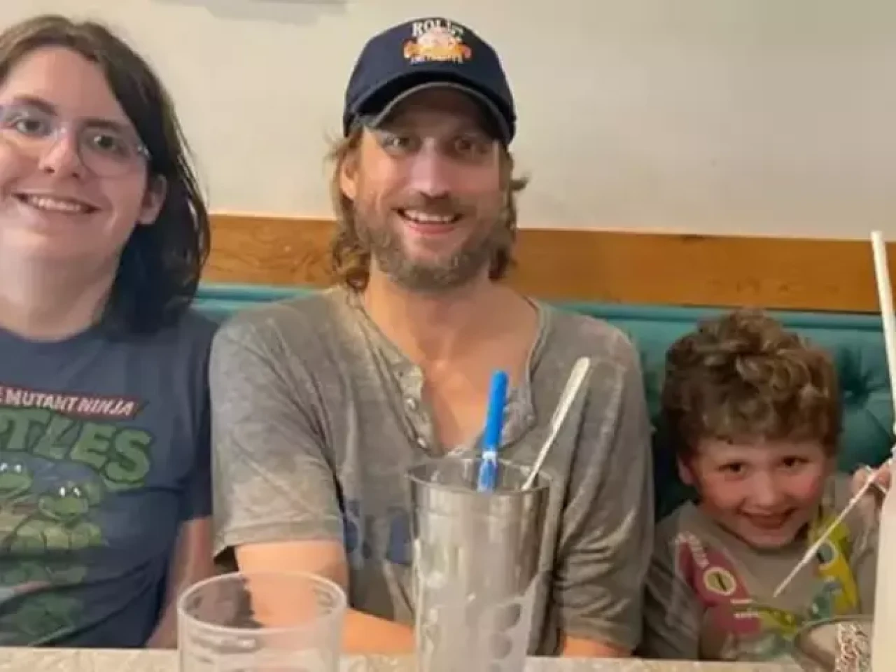 Duluth’ta siyasi cinayet: Ailesinden 4 kişiyi öldürüp intihar etti!