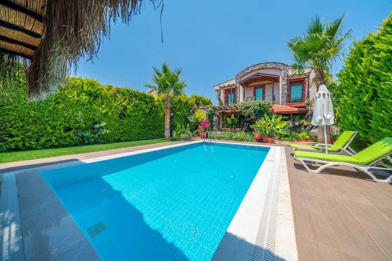 Villa Kiralama Rehberi: Doğru Villayı Bulmak ve Tatilin Keyfini Çıkarmak