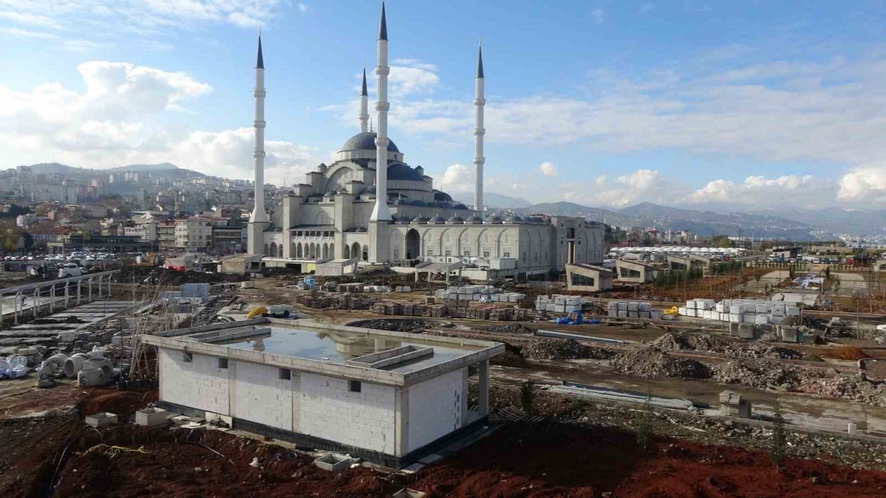 Trabzon Şehir Camii ve Külliyesi: 2025 Ramazan Ayında Açılıyor!