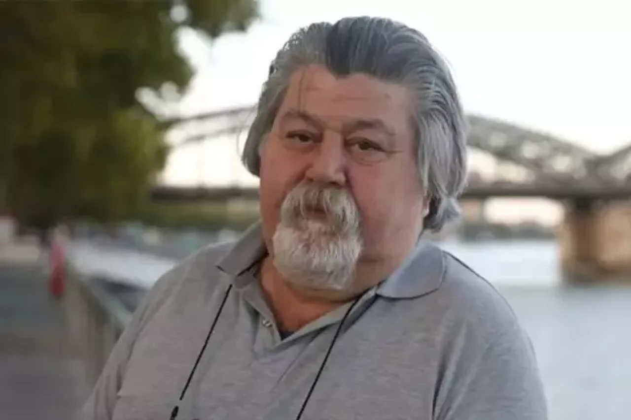 Ahmet Nesin hakkında yakalama kararı!