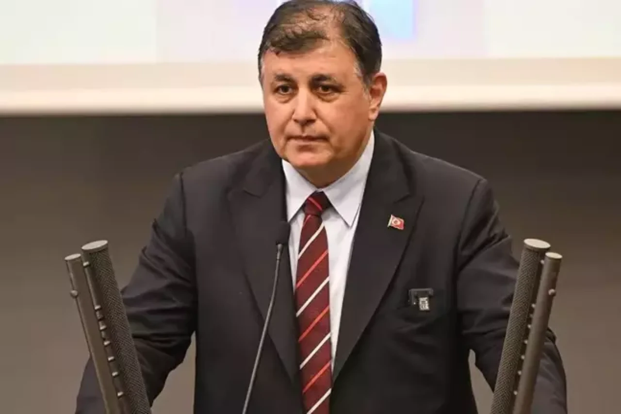 Cemil Tugay’dan AK Parti’ye geçeceği iddialarına sert yanıt!