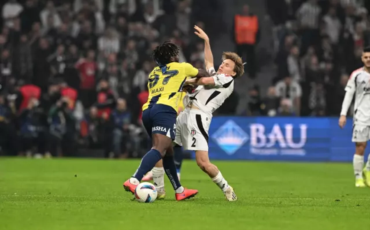 Beşiktaş-Fenerbahçe derbisi: Tartışmalı pozisyonlar ve hakem yorumları!