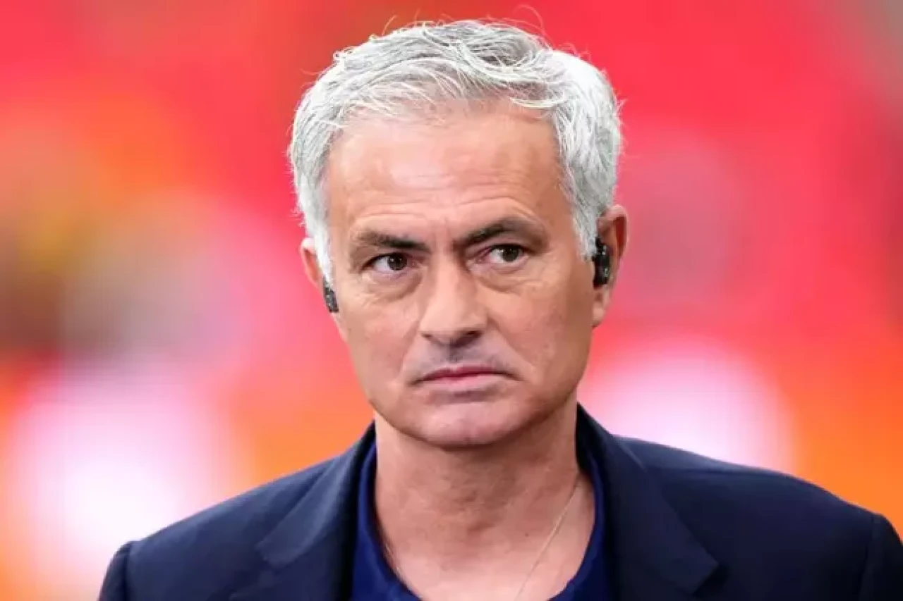 Fenerbahçe taraftarından Jose Mourinho'ya tepki!