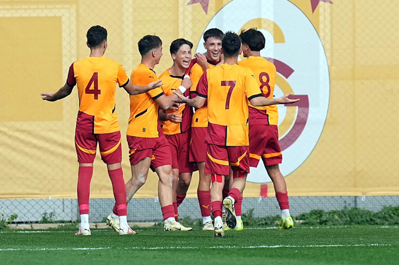 Galatasaray U17’den Fenerbahçe’ye tarihi fark!