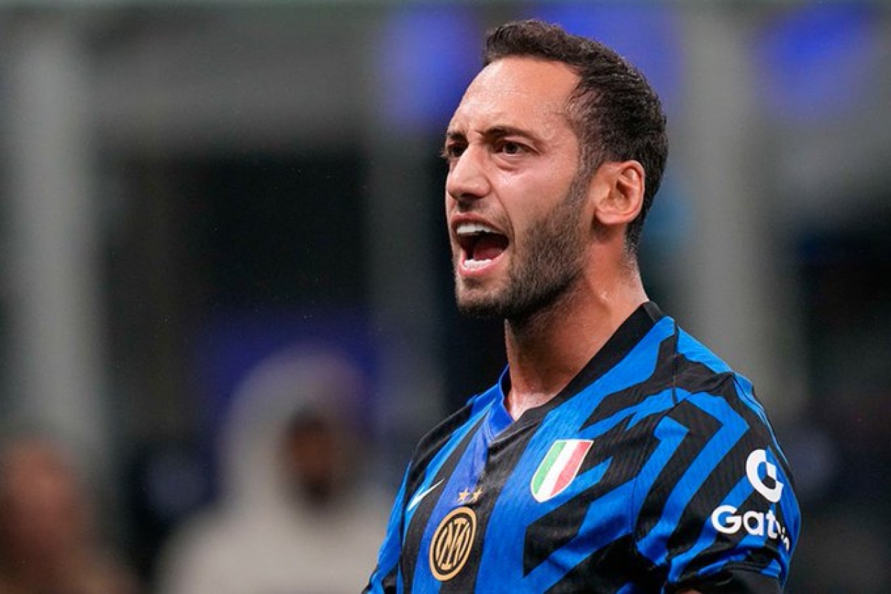 Hakan Çalhanoğlu‘na talip olan takım şaşırttı!