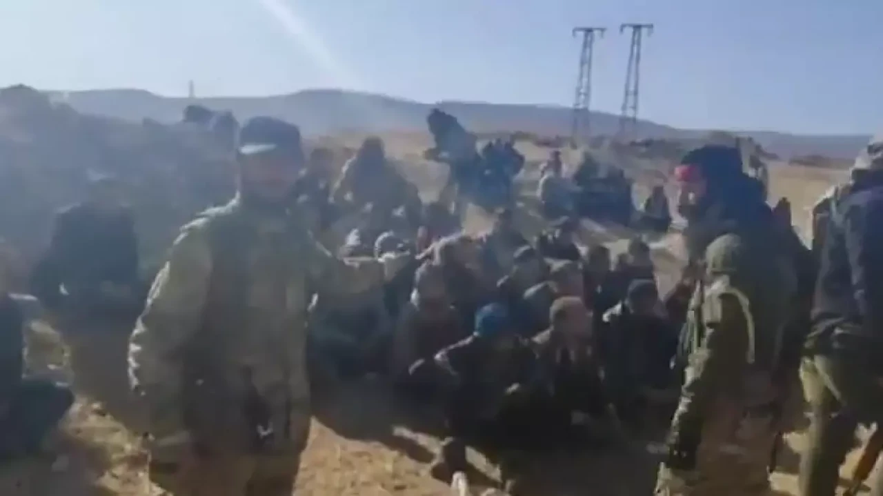 Suriye’de muhalifler Şam öncesi son durakta!