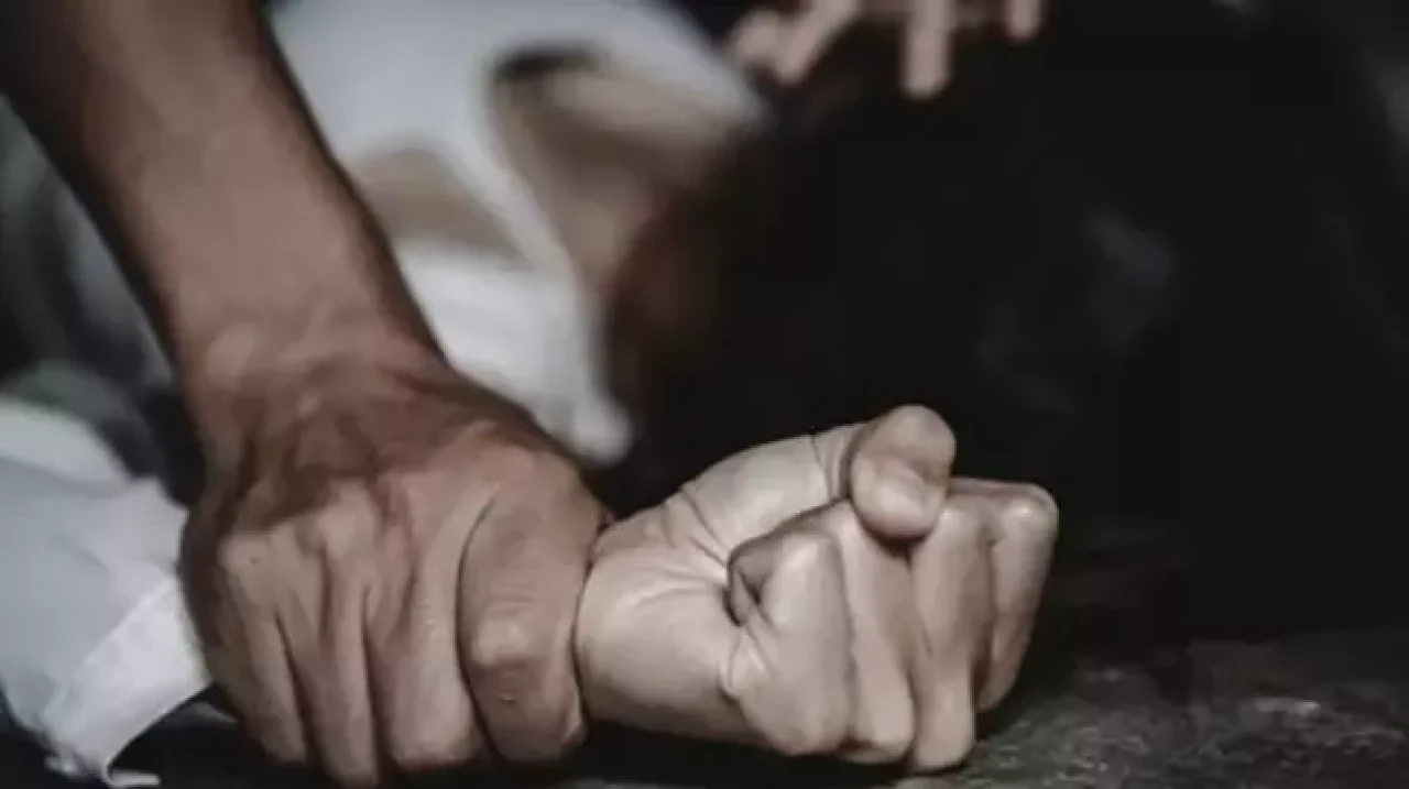 Çerkezköy’de korkunç olay: Garson kadına cinsel saldırı!