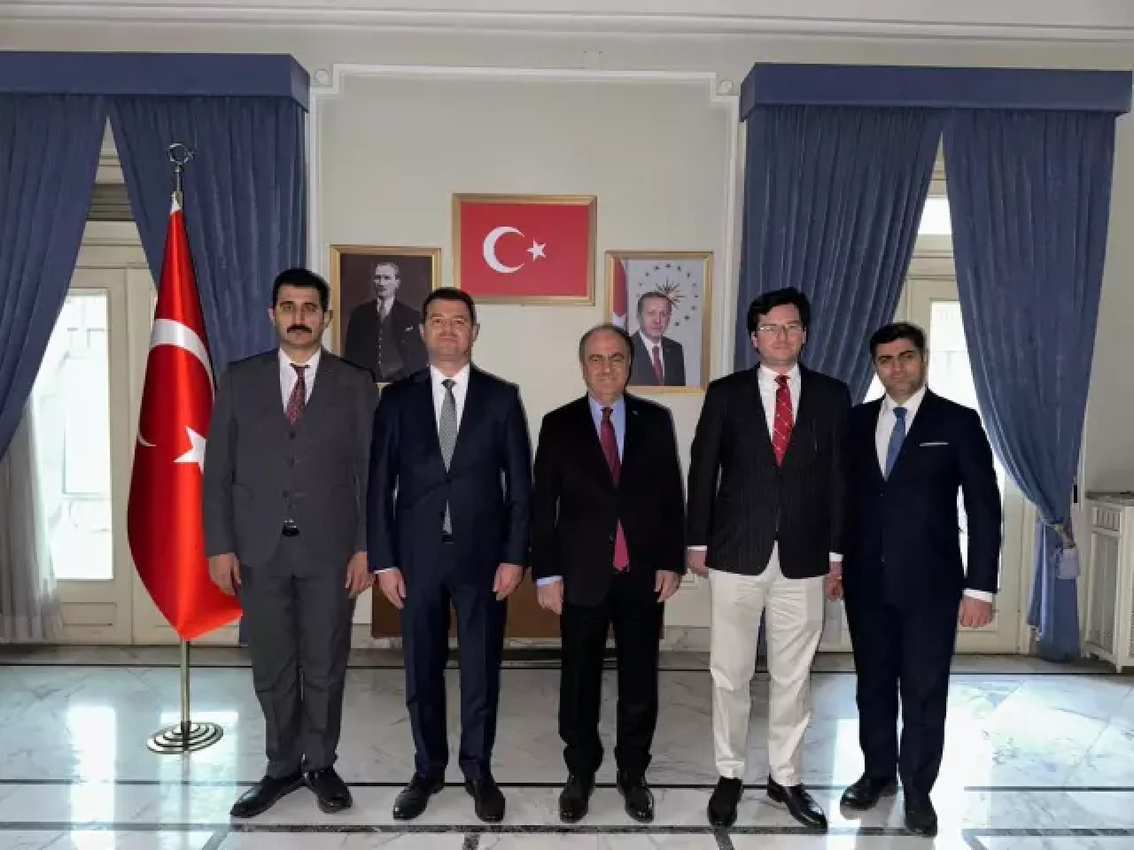 Türkiye 12 Yıl sonra Şam Büyükelçiliği’ni yeniden açtı: Yeni dönemin ilk adımı