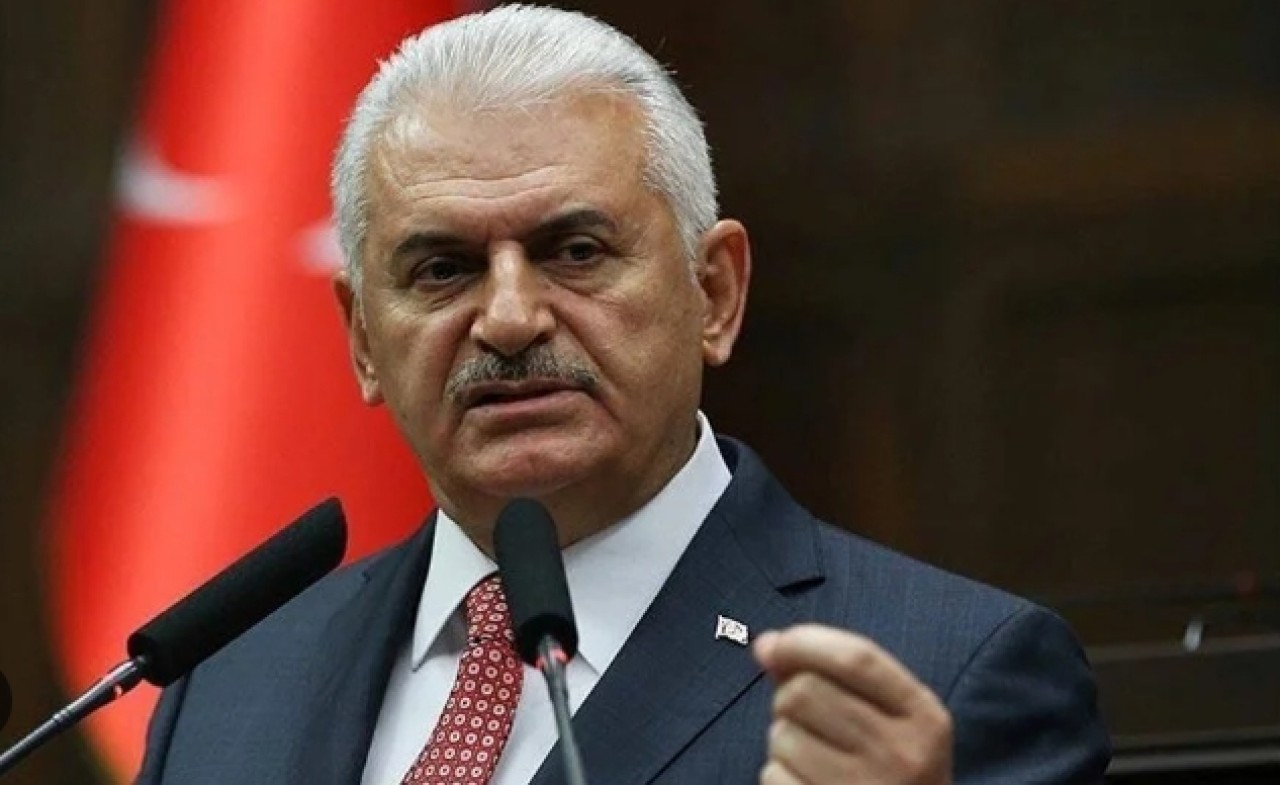 Binali Yıldırım'dan o belediyeye övgü yağdı!