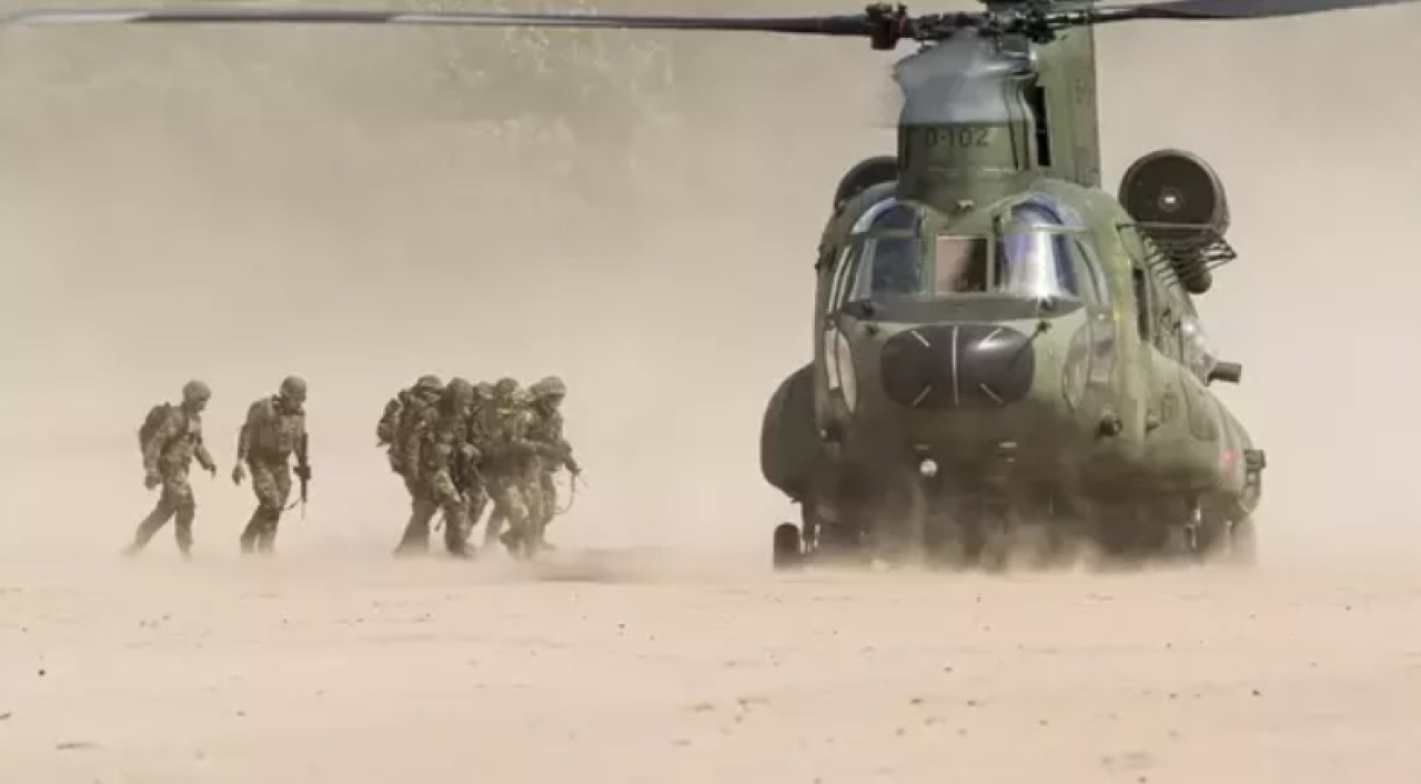 Şok iddia: İsrail helikopteri Şam'a indi,  askerler 20 dakika yerde kaldı