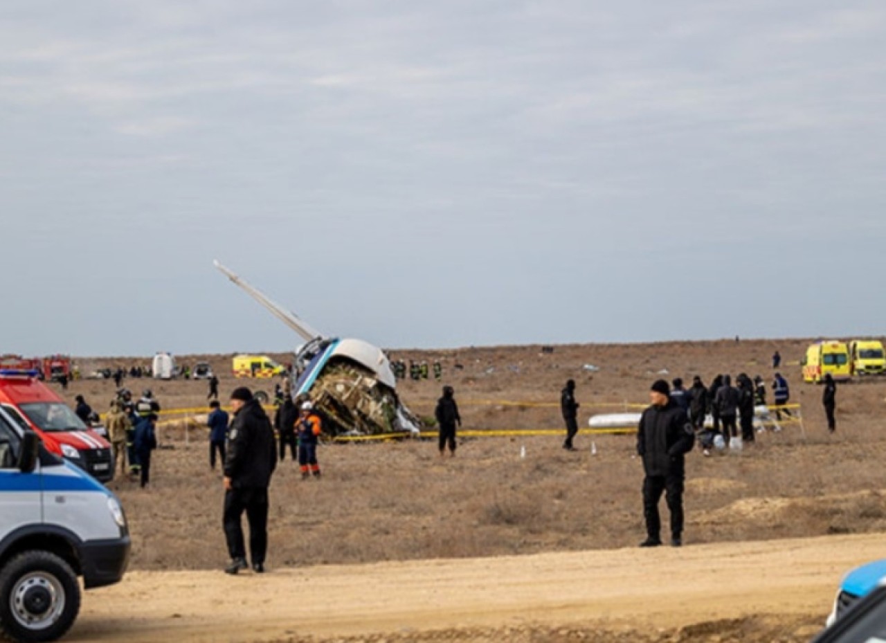 Şok iddia ortaya atıldı: Düşen Azerbaycan uçağı vuruldu mu?