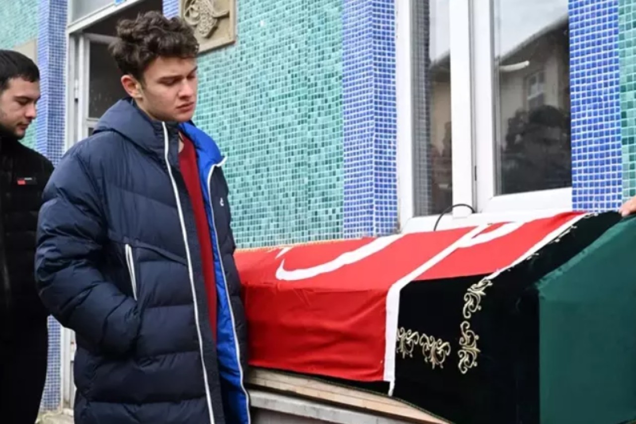 Erzurum Palandöken'de hayatını kaybeden 2 kardeş toprağa verildi