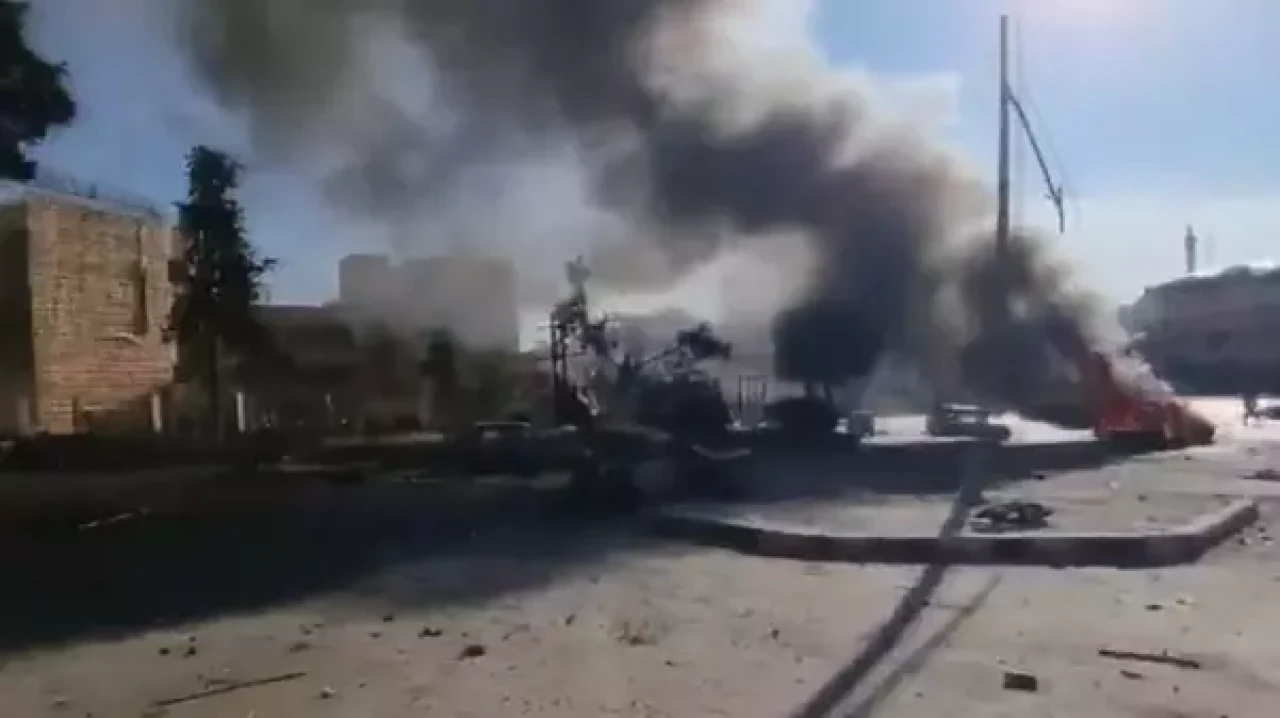 Suriye’de şiddet tırmanıyor: Rejim,  muhaliflerin ele geçirdiği hastaneye saldırdı!