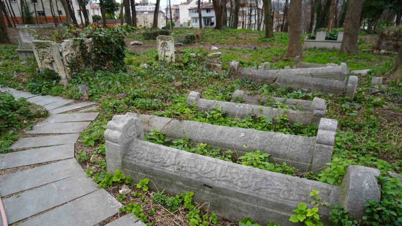 Şeyh Seyyid Kutbiddin Mezarlığı Tarihi Gün Yüzüne Çıkıyor