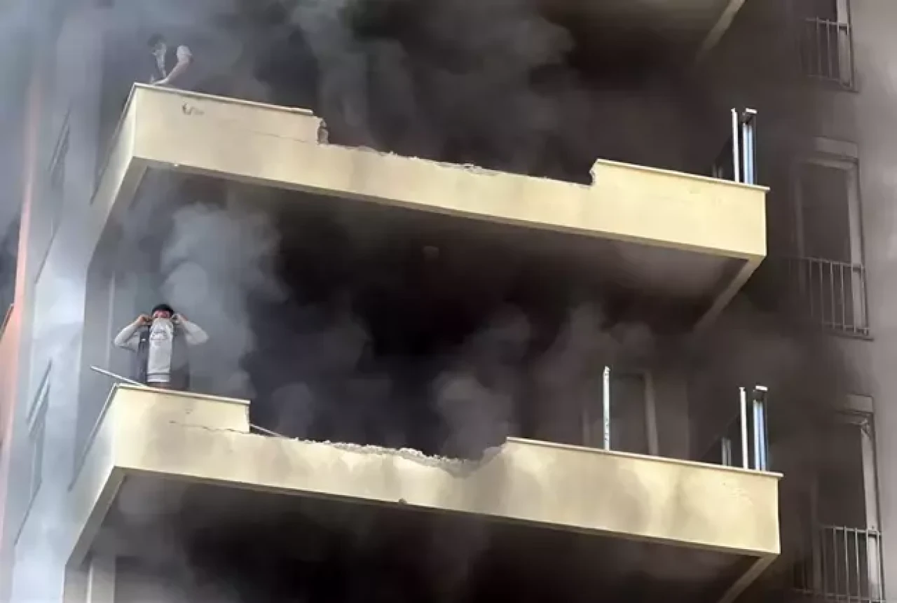 Alanya'da otel inşaatında yangın: 4 işçi kurtarıldı!