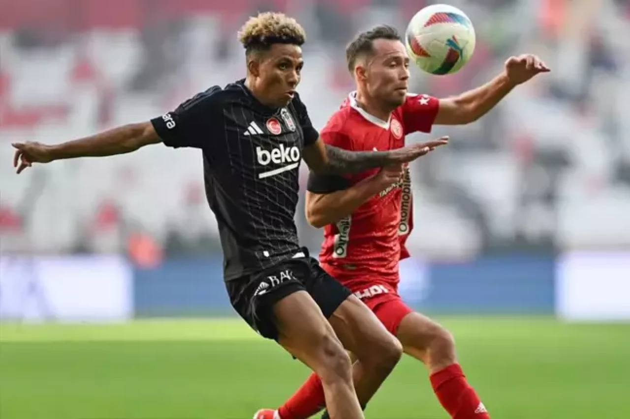 Beşiktaş Antalyaspor deplasmanından 1-1 beraberlikle döndü
