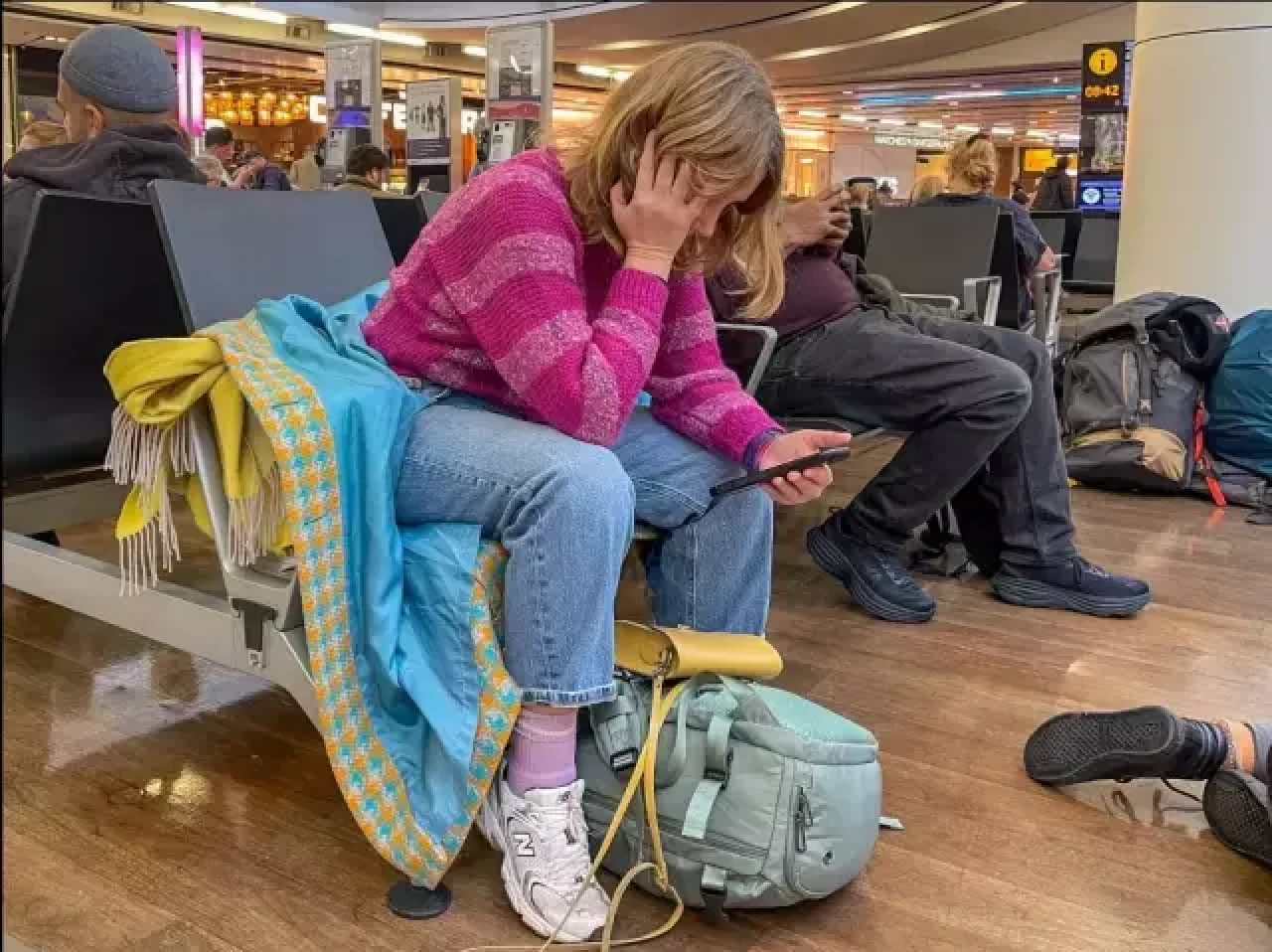 İngiltere’yi vuran kasırga hayatı felç etti!