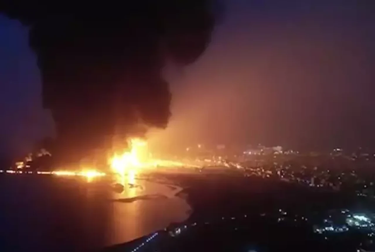 Husiler İsrail'de 3 kenti vurdu!