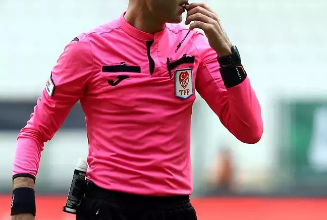 2 hakem Süper Lig'den düştü,  başka listeye dahil edildi