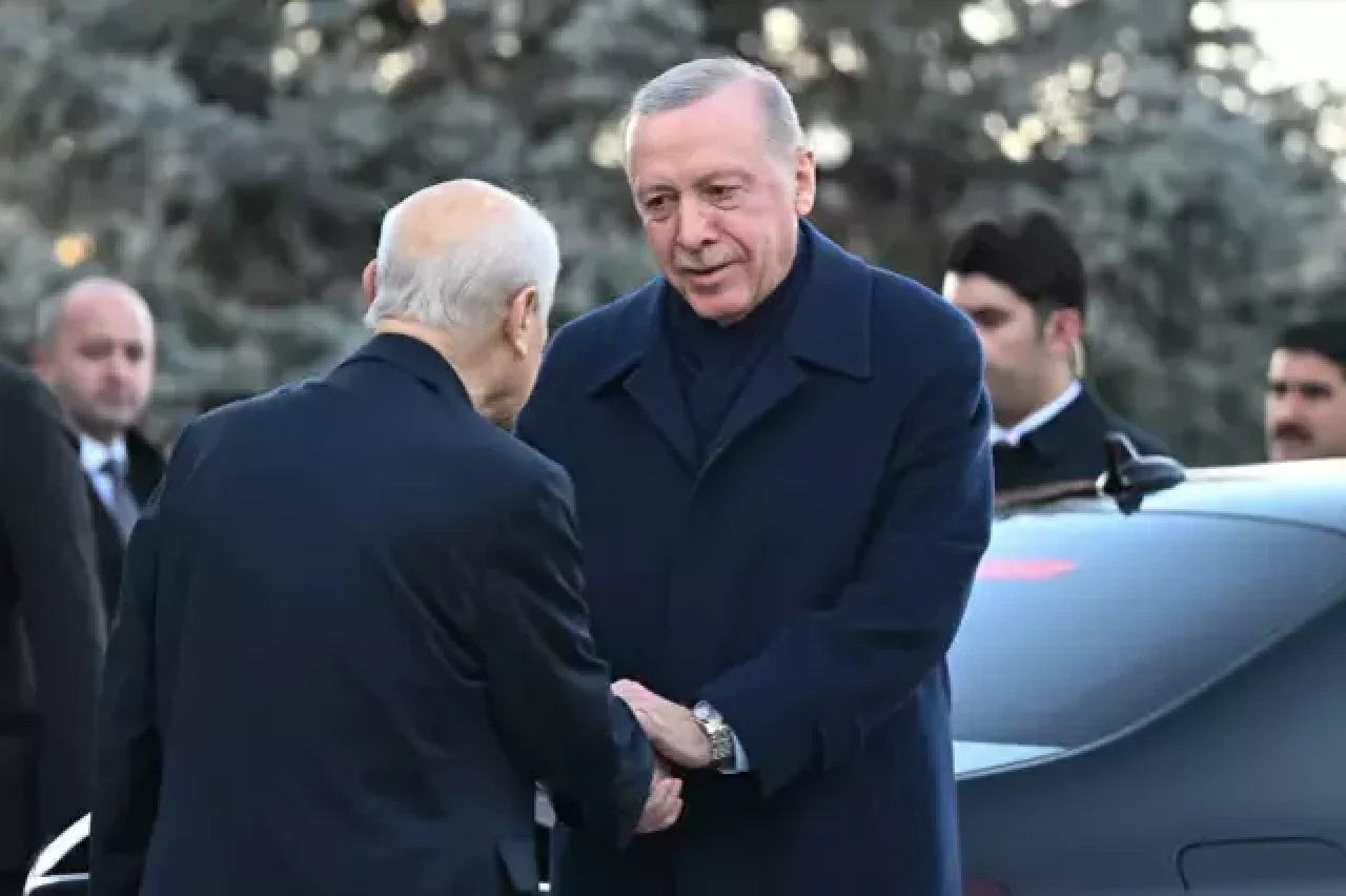 Cumhurbaşkanı Erdoğan’dan Bahçeli’ye: “Devlet Bey ile delikanlılık farkı”