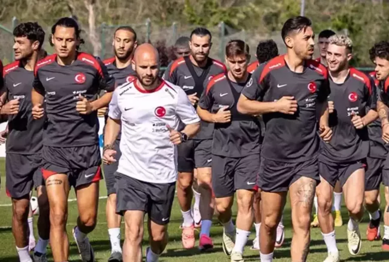 Milli futbolcu sezonu kapattı! Çapraz bağları koptu