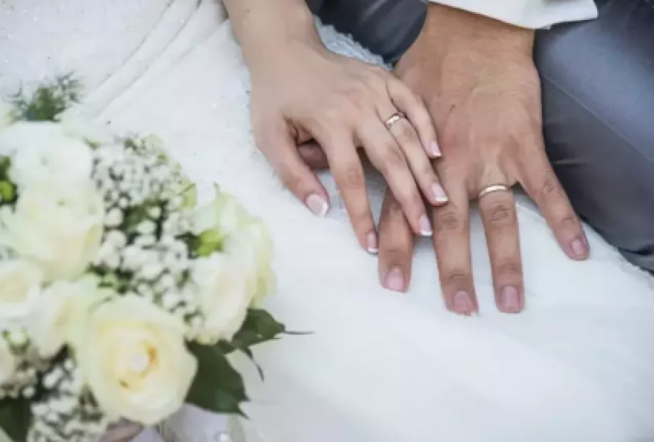 Kocasının ikinci bir kadınla evlenmesine izin veren kadının anlattıkları şaşırttı