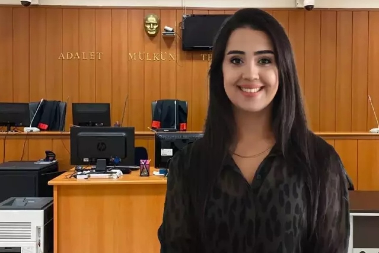 İşsiz kocasına boşanma davası açan kadın öğretmen,  nafaka ödeyecek