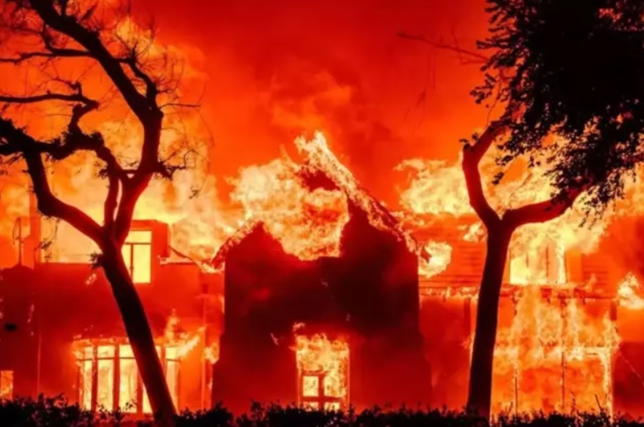 ABD'yi esir alan yangınların çıkış nedenine ilişkin ilk tahmin