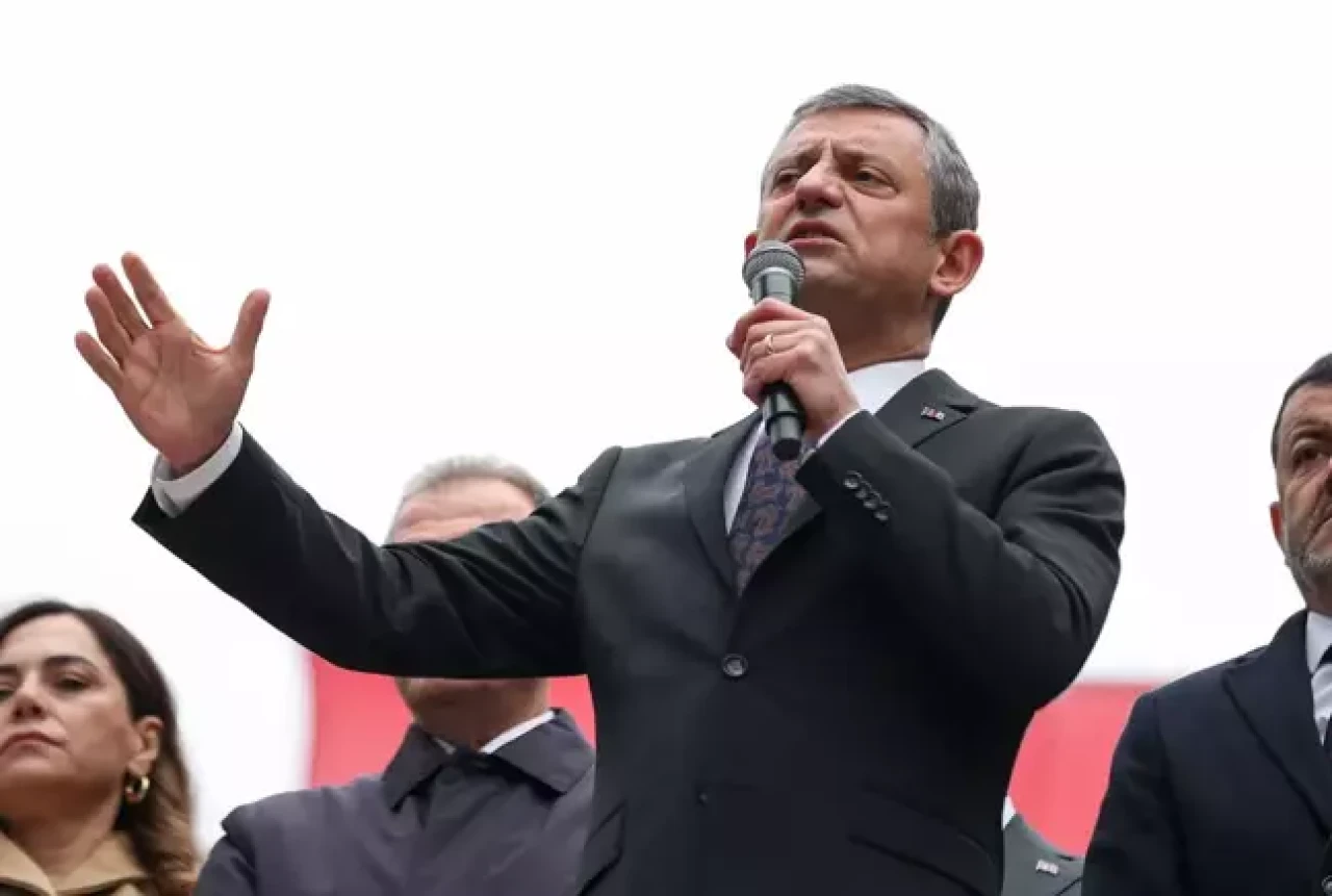 Özgür Özel’den Erdoğan’a sert yanıt: “Bu savaş ilanını kabul ediyoruz”