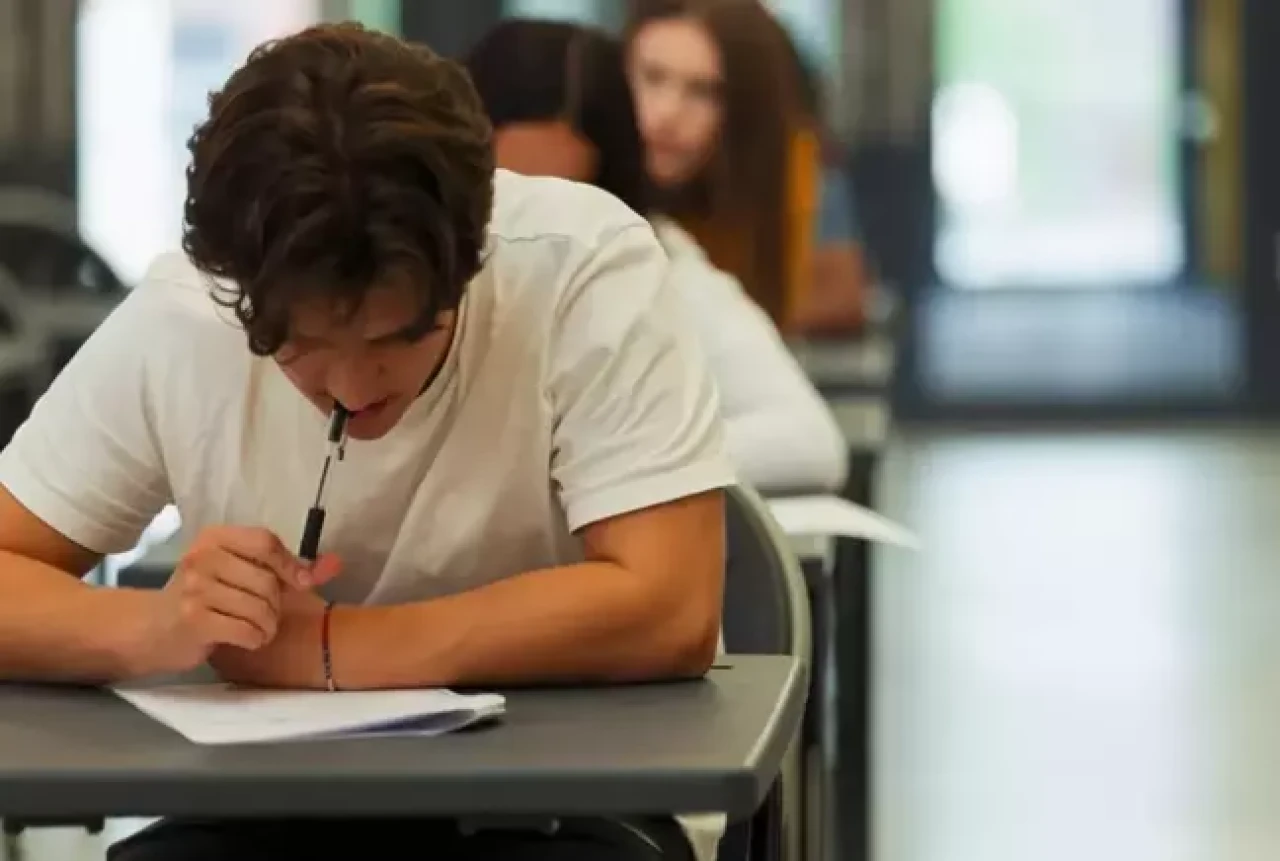 İstanbul’da ortak sınav skandalı! Sınavlar yeniden yapılacak!