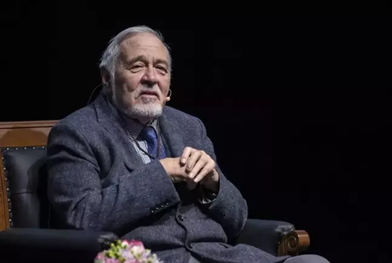 İlber Ortaylı,  kütüphanesini Muğla’ya bağışladı!