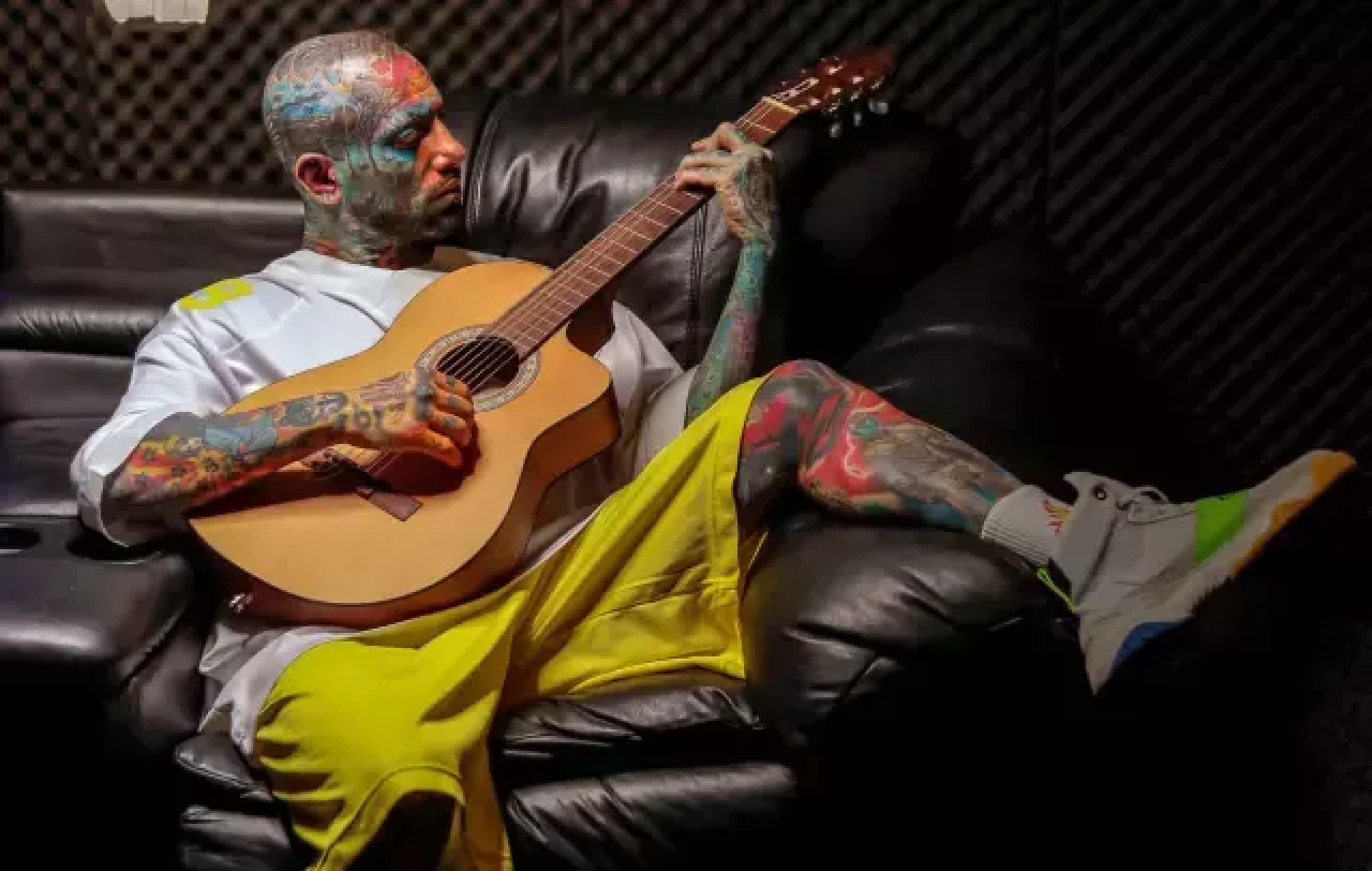 Türkiye iade etmişti: İran'da Şarkıcı Tataloo'ya idam cezası!