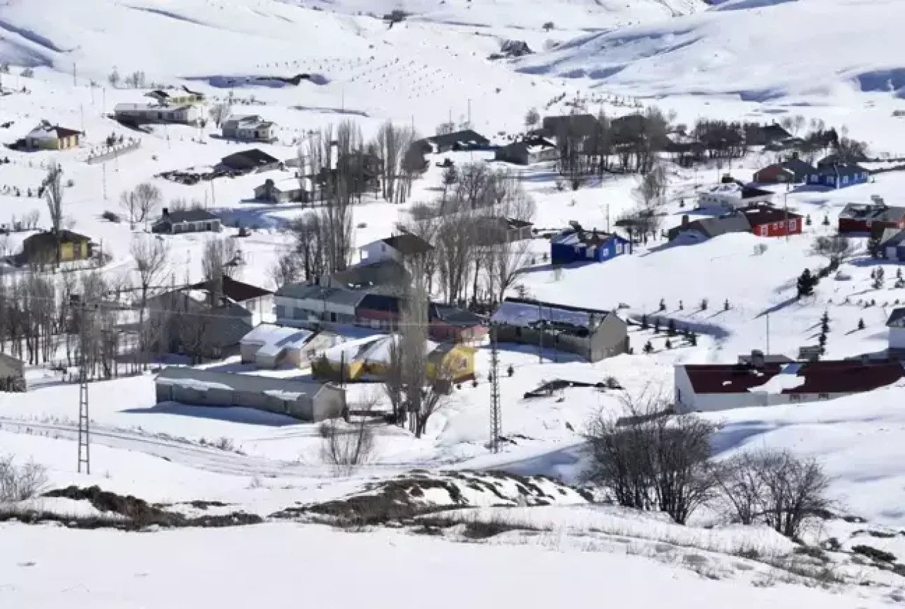 O köyde yılda sadece iki mevsim yaşanıyor!