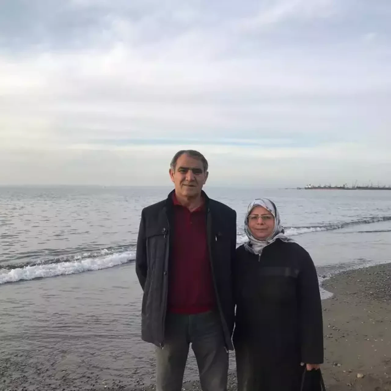 Yarım Saat arayla kalp krizi geçiren çift,  bir gün arayla hayatını kaybetti