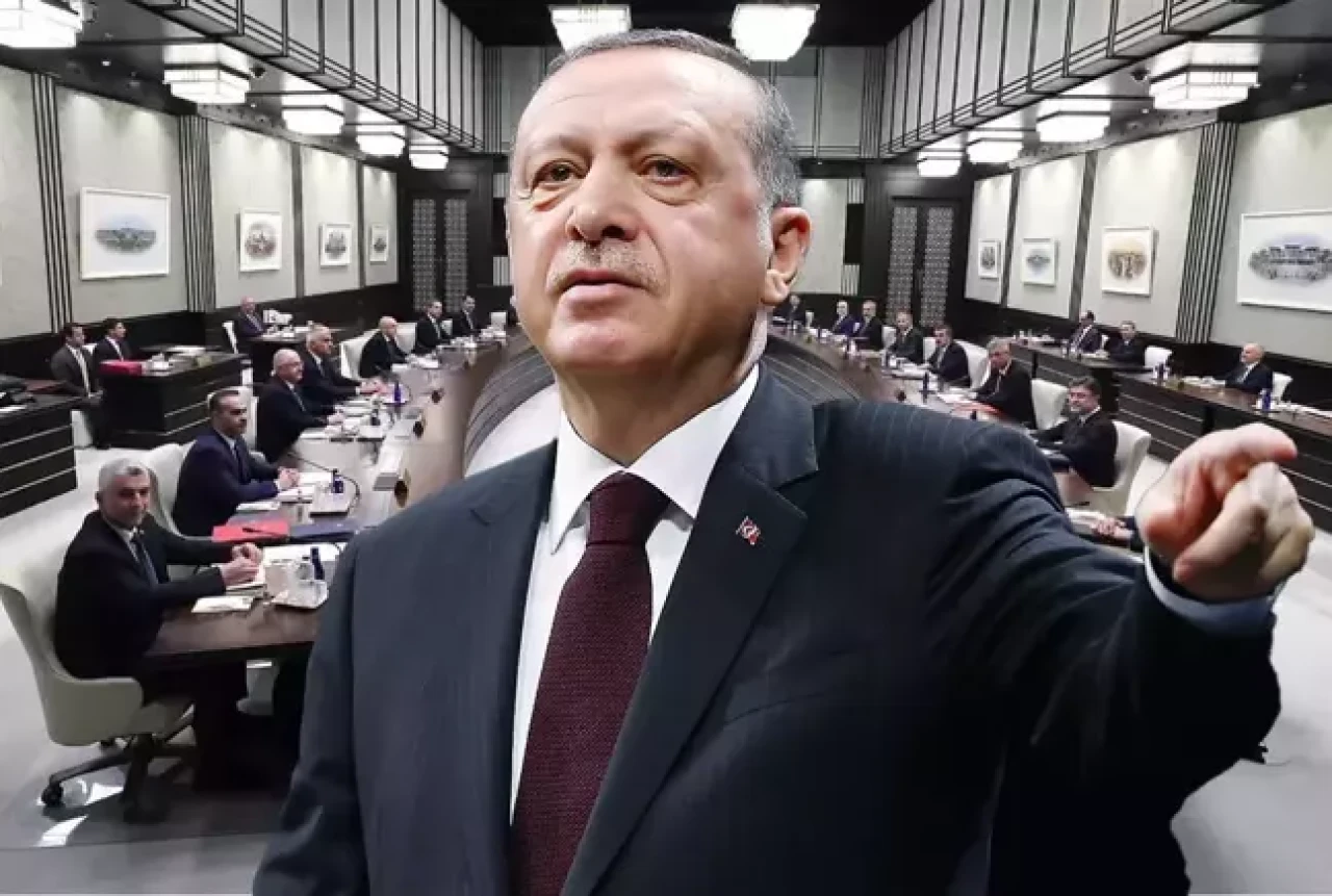 Cumhurbaşkanı Erdoğan sinyali verdi,  AK Parti'de değişim kulisleri hareketlendi